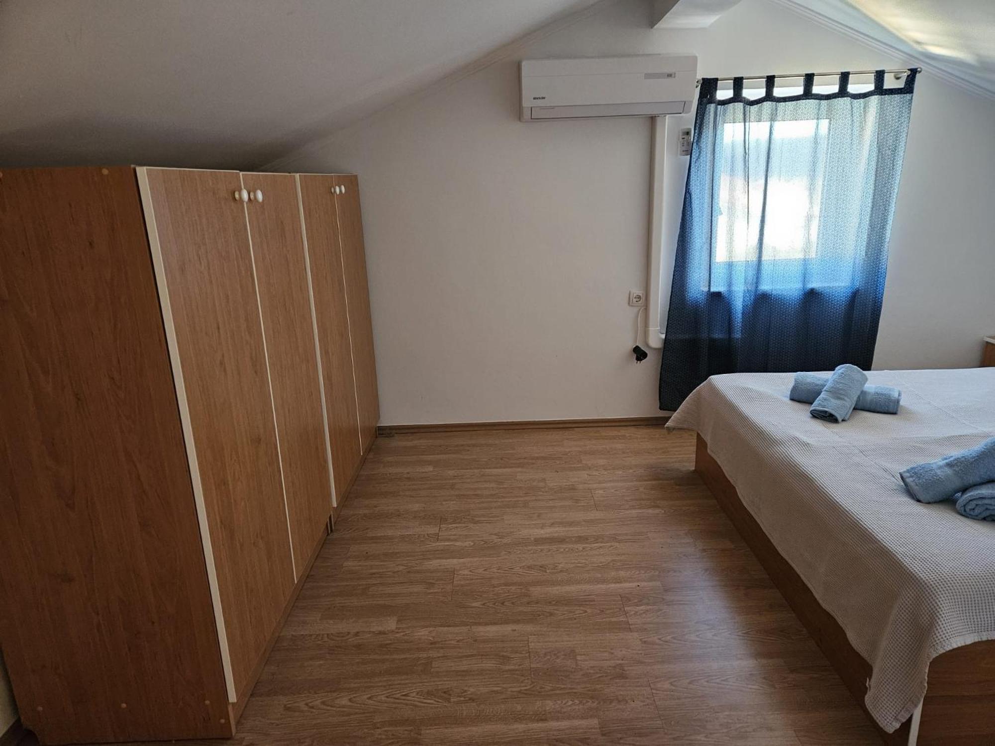 Pljesa Apartments Supetarska Draga Bilik gambar