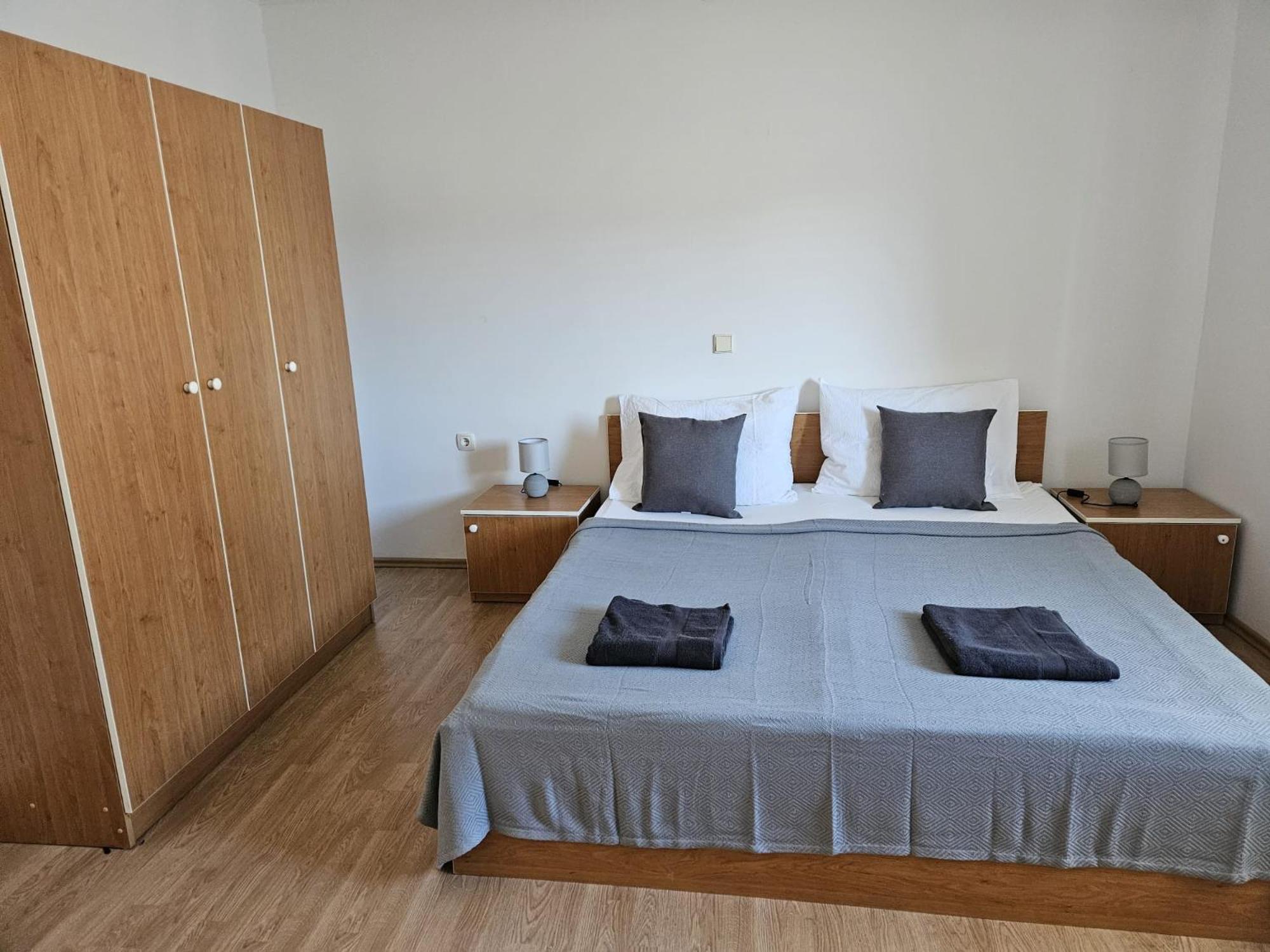 Pljesa Apartments Supetarska Draga Bilik gambar